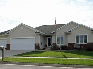 1111 Prestien Dr, Denver, IA 50622
