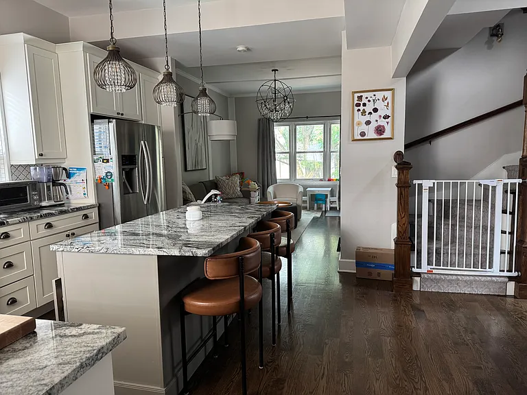3127 N Kenmore Ave #2 — Photo 7