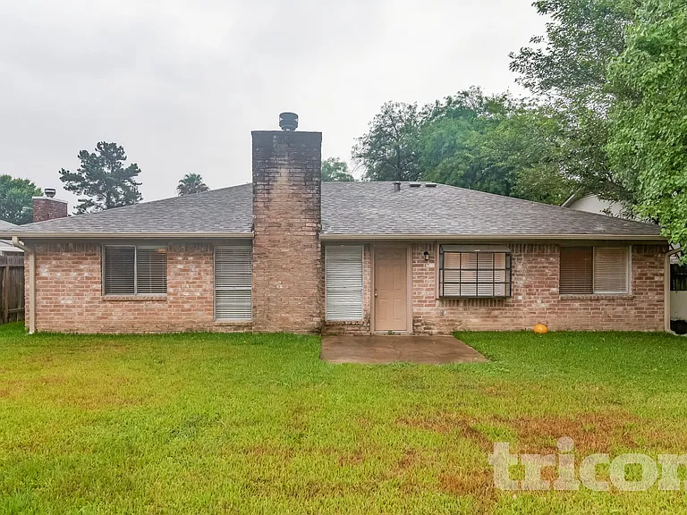 17719 Glenpatti Dr — Photo 14