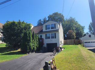 93 1/2 Grand Ave, Vernon, CT 06066