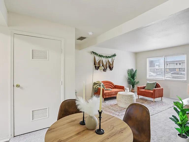 Parkview Townhomes — Photo 17