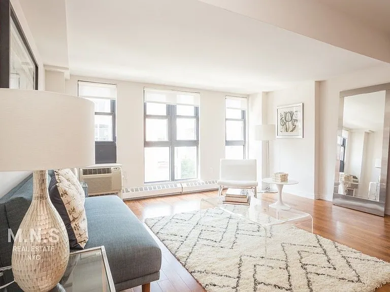 27 Albany Ave #701 — Photo 3
