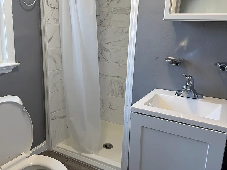 55 Halsey St #3 — Photo 6