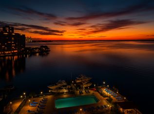 801 Brickell Bay Dr APT 671, Miami, FL 33131