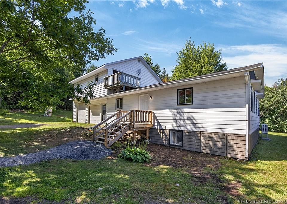 1st image of 6 Lillian Ln