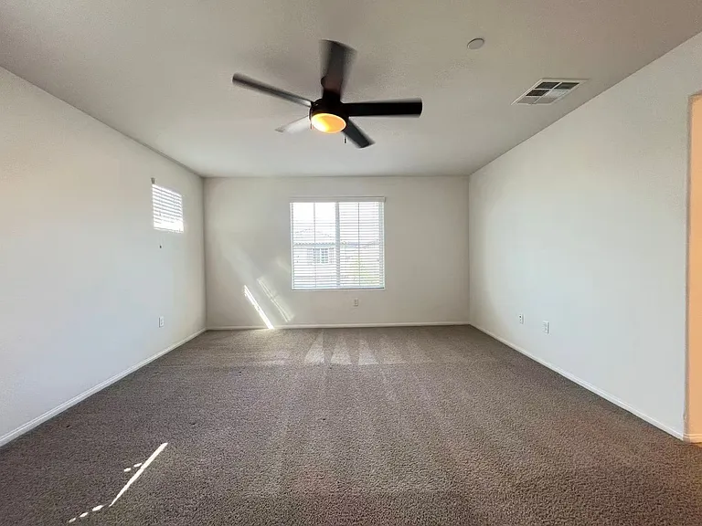 1347 Graphite Ave — Photo 11