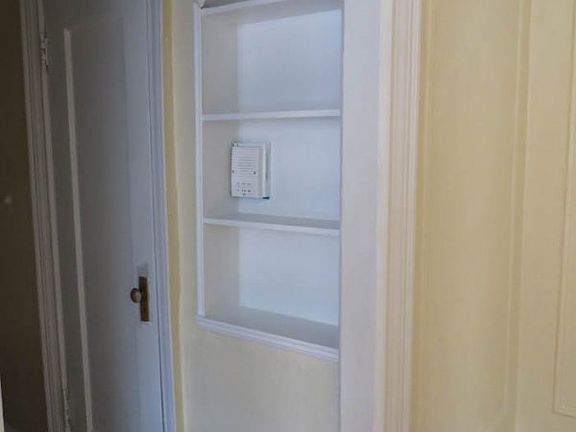 5th image of 25 Cumming St APT 4I
