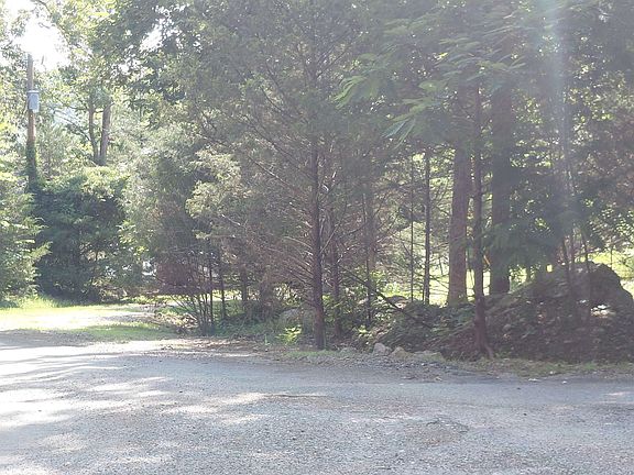 3rd image of Ponderosa Ln