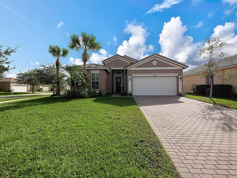 9563 SW Flowermound Cir — Photo 5