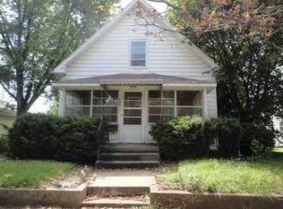 419 E 14th St, Rochester, IN 46975