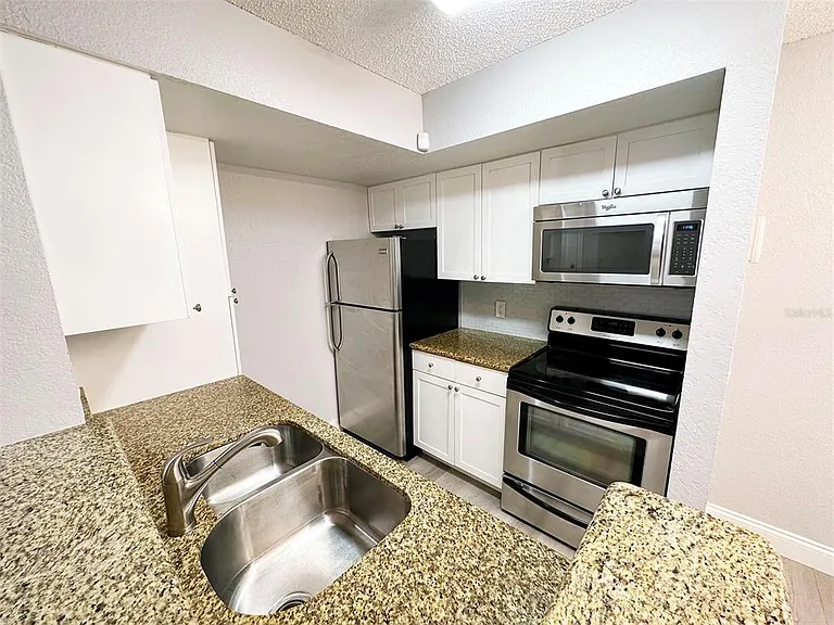 5124 Conroy Rd #12 — Photo 32