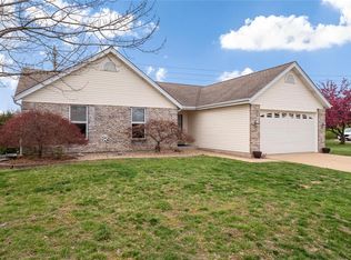 1698 Irish Sea, High Ridge, MO 63049