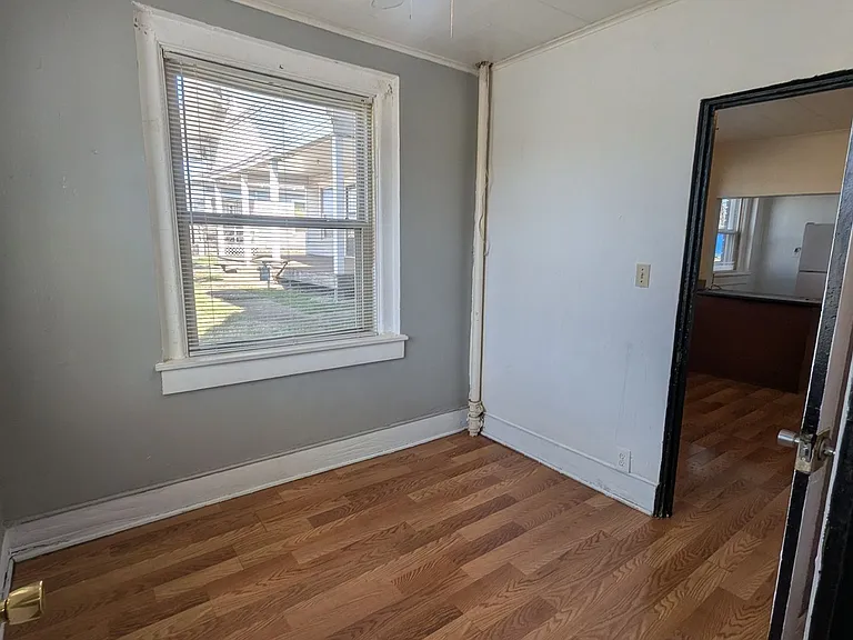 415 S Broadway St #5 — Photo 4