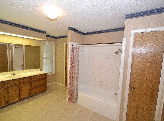 4th image of 116 Newport Dr