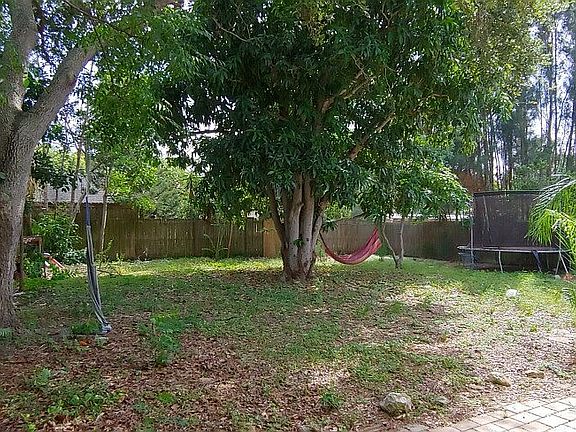 5th image of 14642 Pinecrest Dr