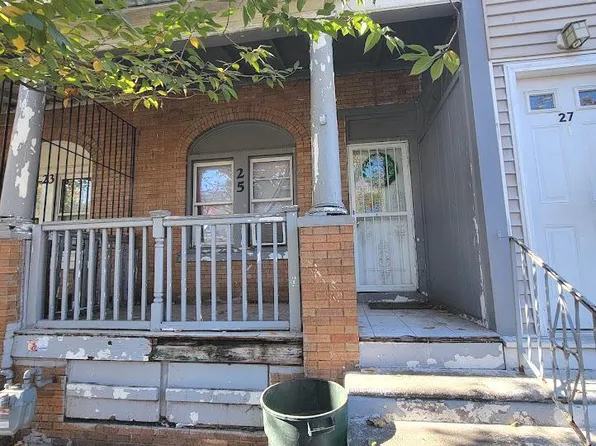 25 N 28th St, Camden, NJ 08105