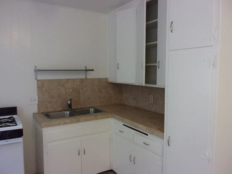 1233 1235 29th Street 2903 St #2906-A — Photo 9