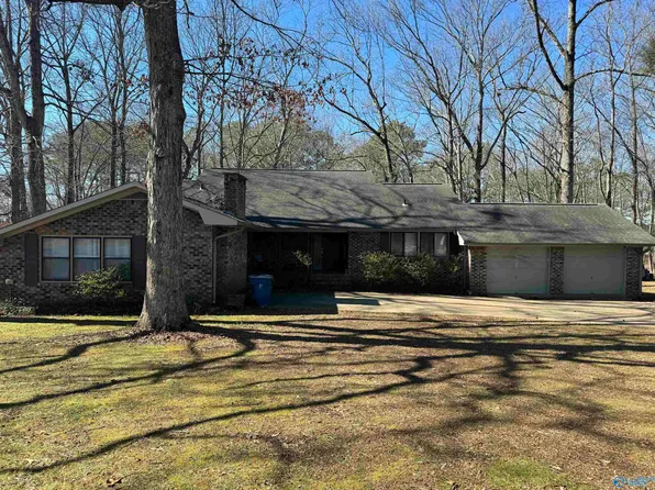 211 Dogwood Dr, Boaz, AL 35957