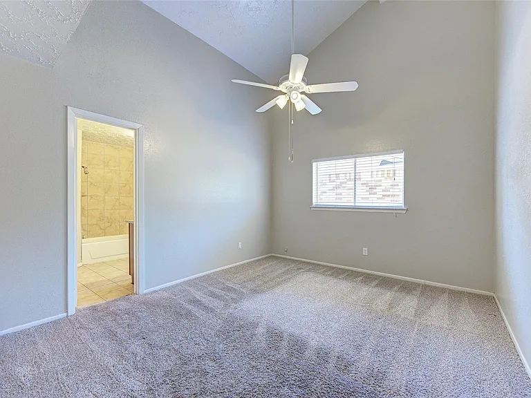 24119 Silversmith Ln — Photo 11