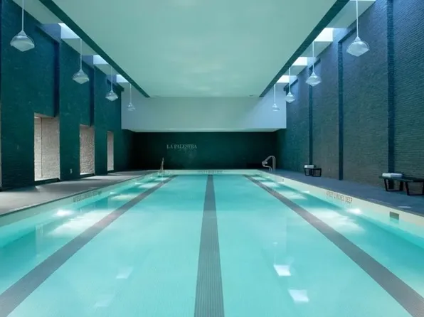 60 Riverside Boulevard image 14 of 27