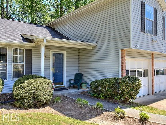 2nd image of 1514 Tunbridge Wells Cres