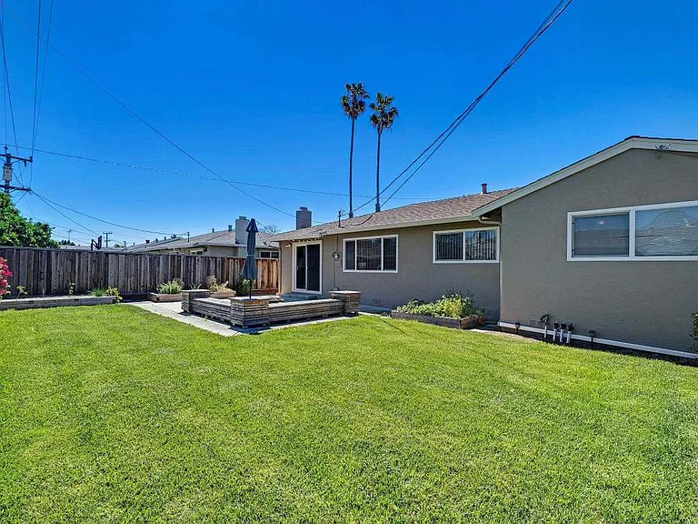 39260 Bliss Ct — Photo 6