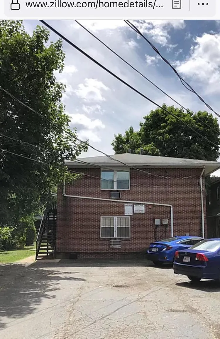 1 bed, 300 sqft, $775 — Photo 2