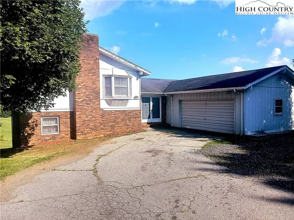 247 Greensboro Road, Crumpler, NC 28617