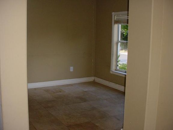 3rd image of 11637 NW 48th Ln