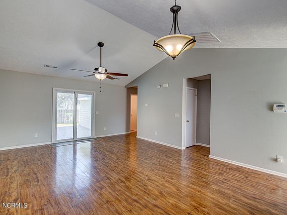 2nd image of 805 Antler Drive