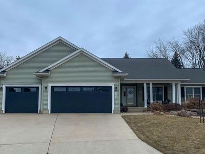 205 Oak Hill Dr, Hampton, IA, 50441