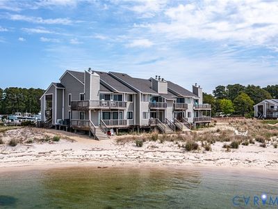 161 Beach Cove Dr, White Stone, VA, 22578