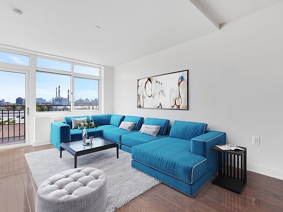 2nd image of 11-15 Broadway #2EE