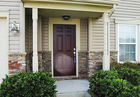 2nd image of 3230 Pikes Peak Dr