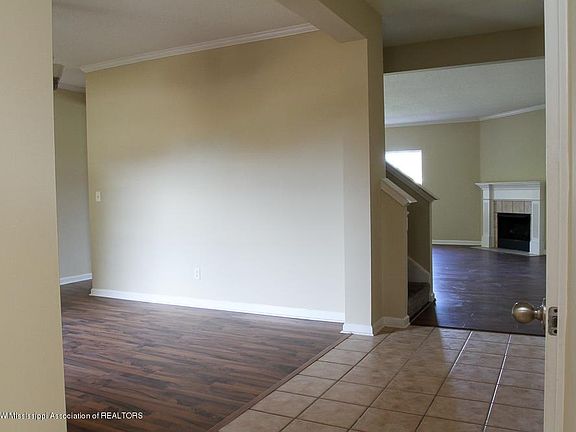 2nd image of 6289 Ivy Oaks Cv