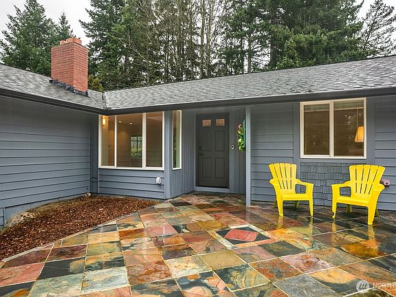 3rd image of 654 154th Avenue NE
