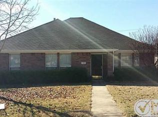 145 Big Sandy Ln, Lancaster, TX 75146