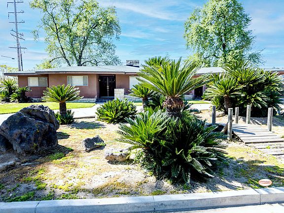 3rd image of 1019 N Manor Drive