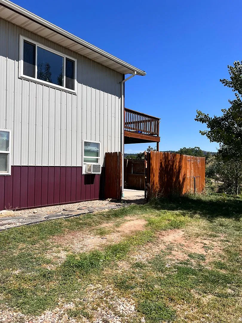 Kerwin Ln — Photo 1