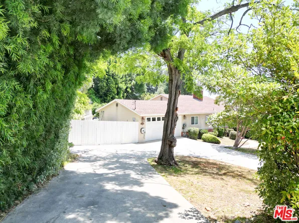 5118 Glenwood Ave, La Crescenta, CA 91214