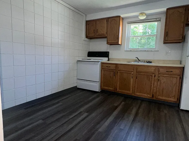227 W Cooper St — Photo 8
