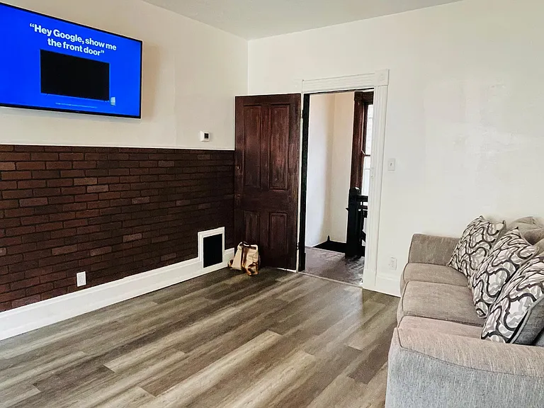 445 Ross Ave #1 — Photo 6