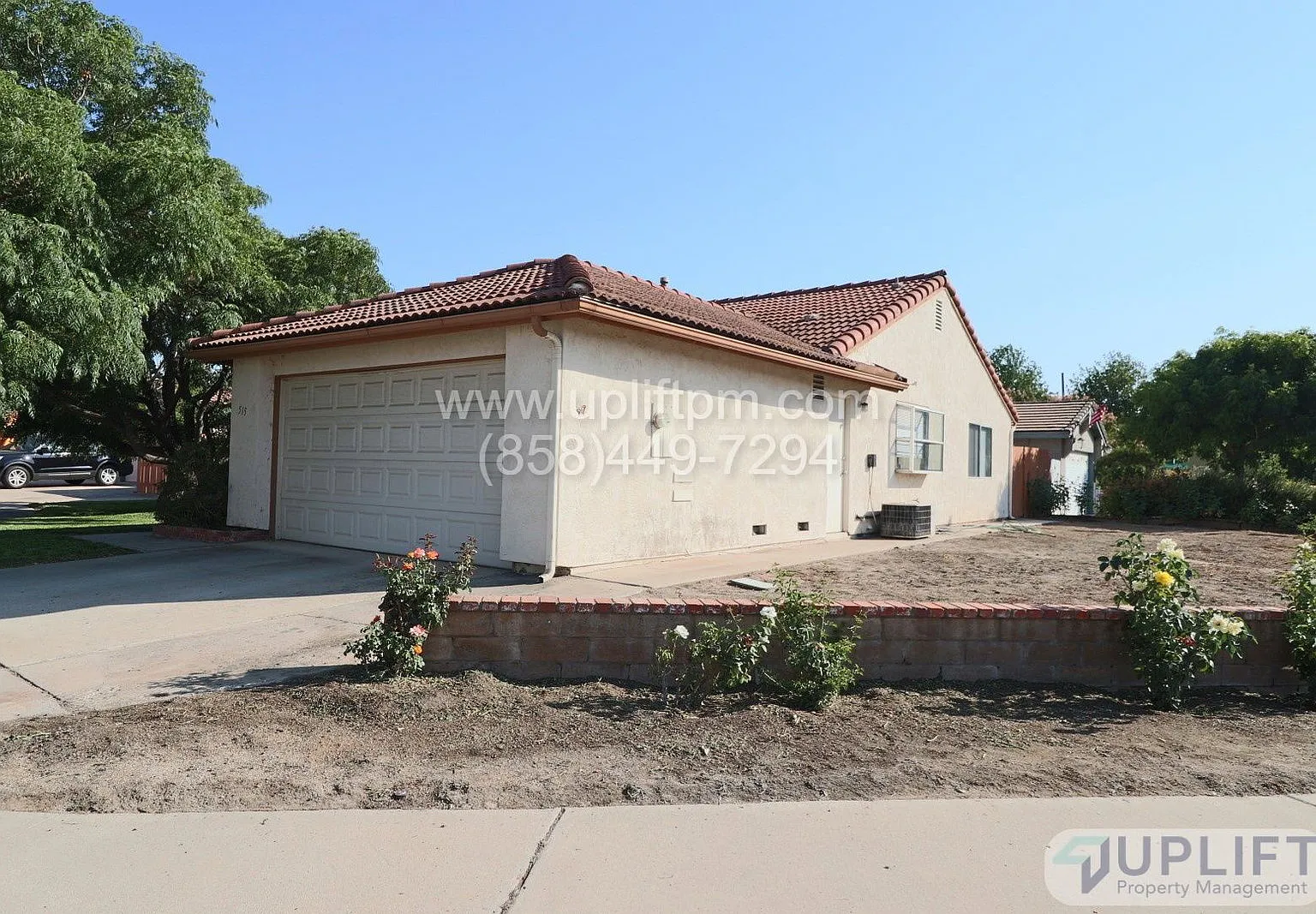 3 bed, 2.0 bath, 1512 sqft, $3,600 — Photo 2