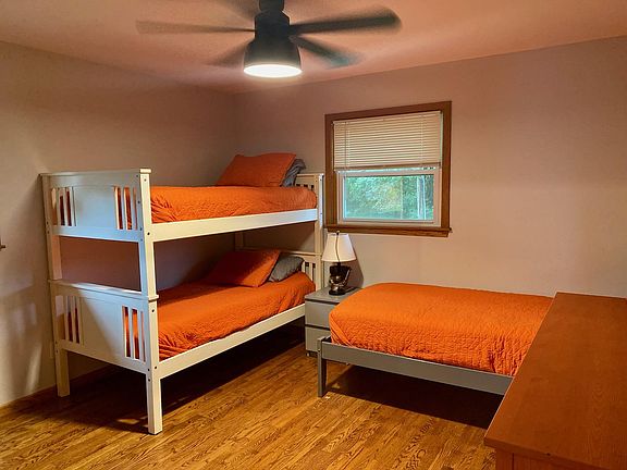 5th image of 22 McDonald Ln