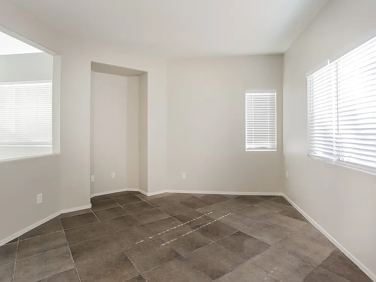 10413 Sloping Hill Ave — Photo 5