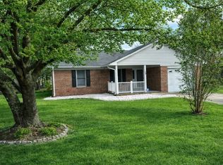 105 Pheasant Ct, Fayetteville, NC 28306