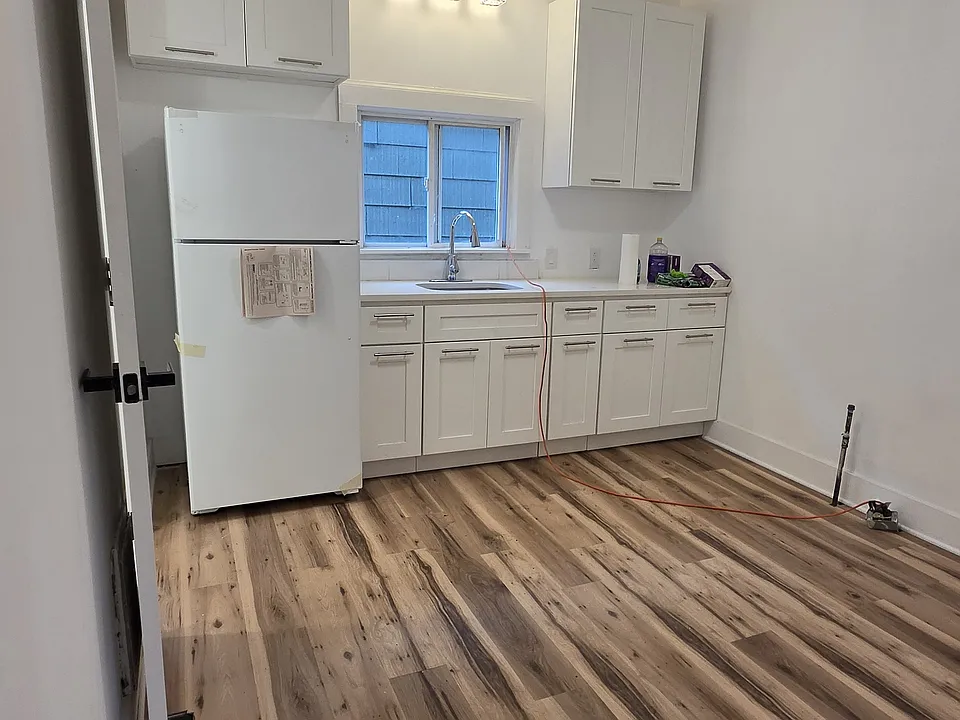 172 Murray St #3