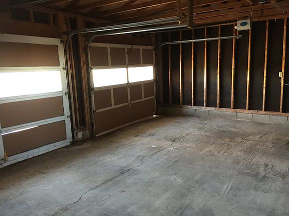 2nd image of 670 2nd Ave