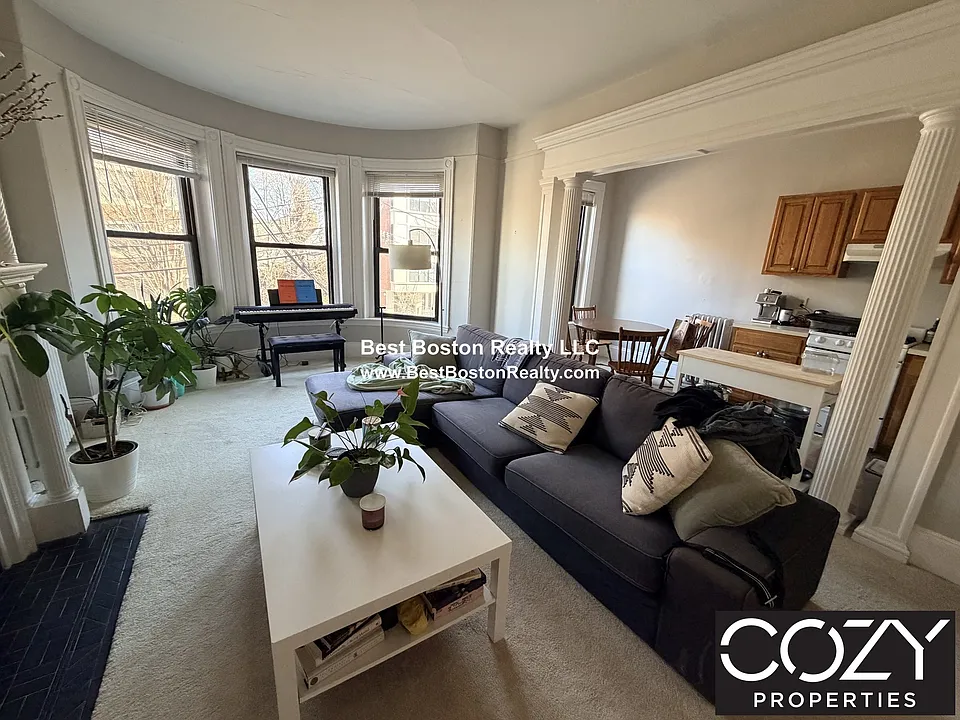 29 Longwood Ave #3