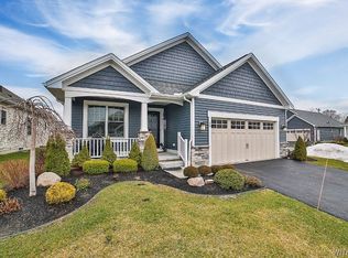 10 Raine Dr, Buffalo, NY 14221
